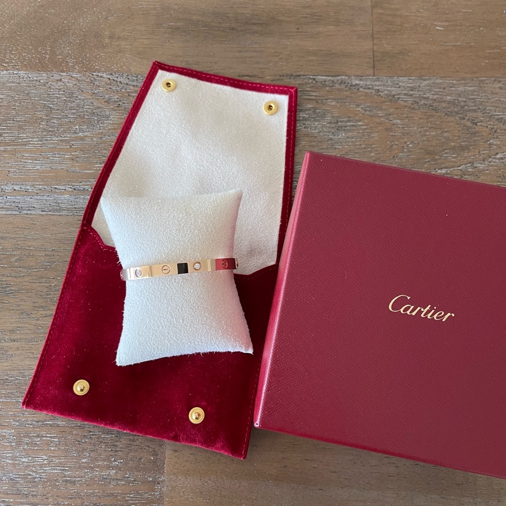 Cartier Classic Love Bracelet 4 diamonds size 18 in Rose Gold